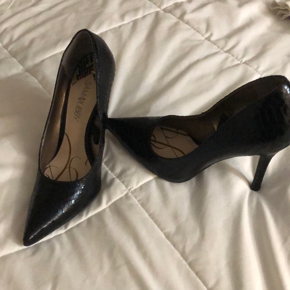 Sam & Libby black heels